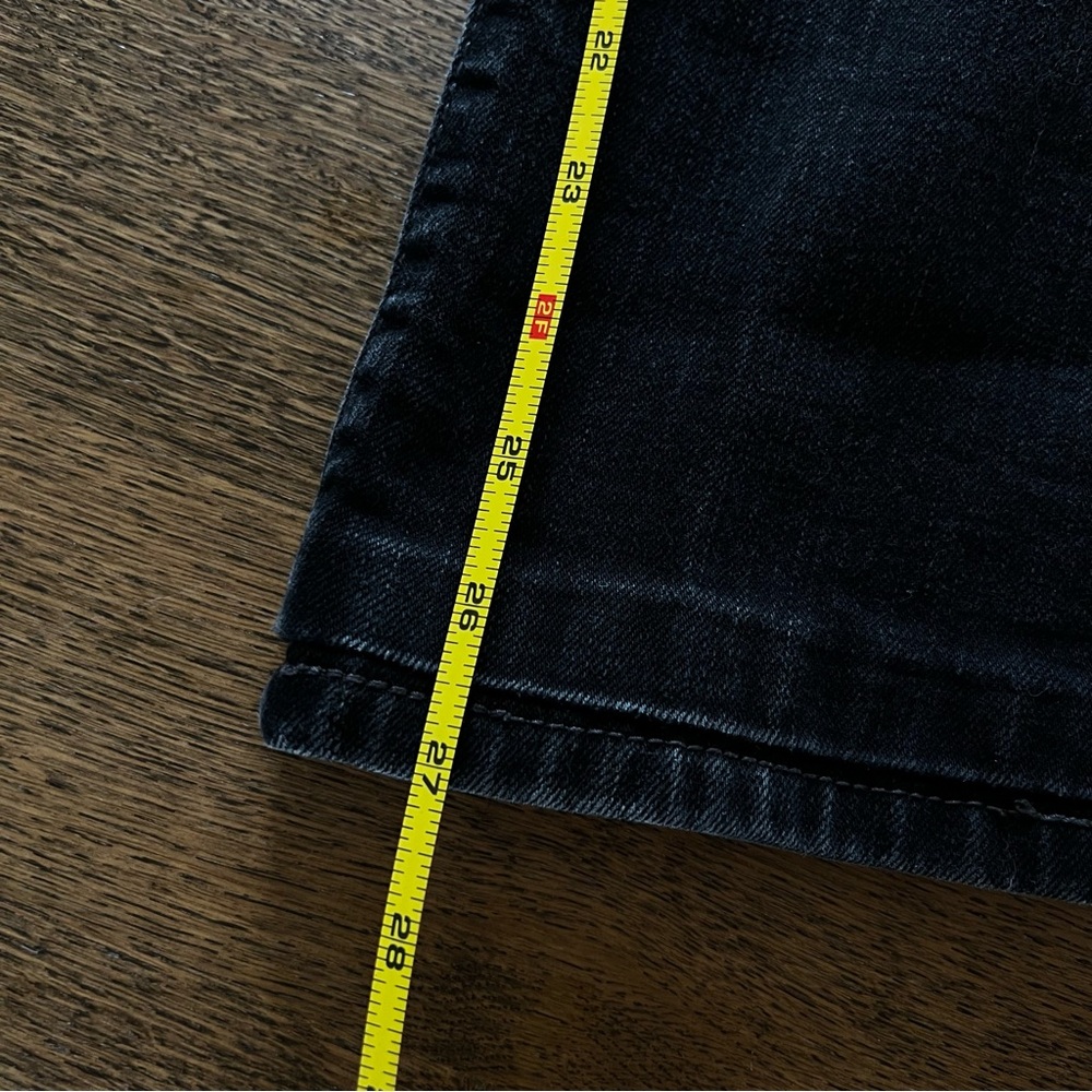 Levi's Women's Classic Black Denim Skinny Jeans Size 6p Black Mid Rise preowned - Picture 8 of 11